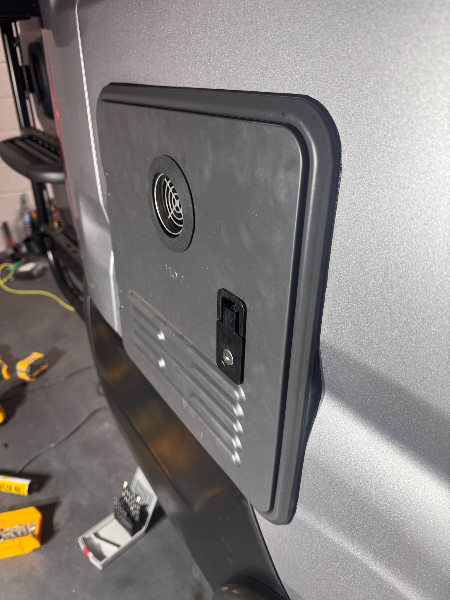 DC 12V LPG Gas RV Water Heater Instant Water Heater for Outdoor Use