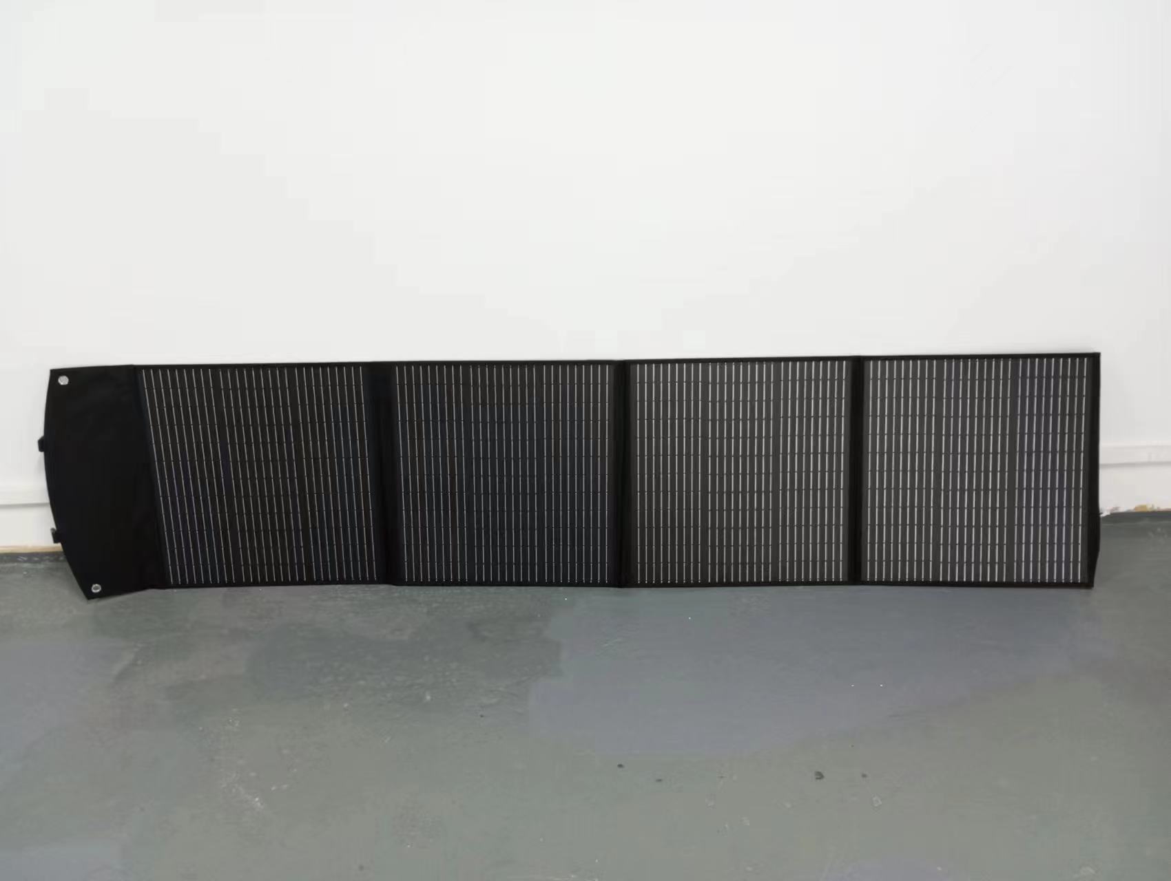 High Efficiency 200W Foldable Mono Flexible Solar Panel Lightweight Portable Power Source 39V/5A with 4 Brackets